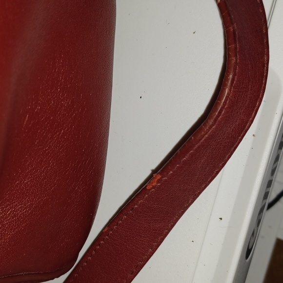 GUC - Etienne Aigner Genuine Cowhide Leather Wine Color Bag - Picture 14 of 14